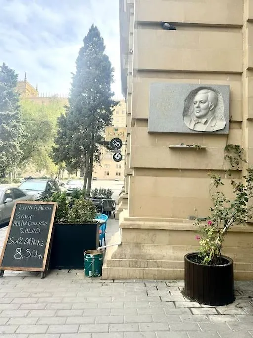 Great Apartment In Musicians Building Baku