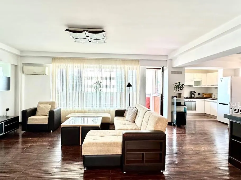 Great Apartment In Musicians Building Baku Azerbaijan
