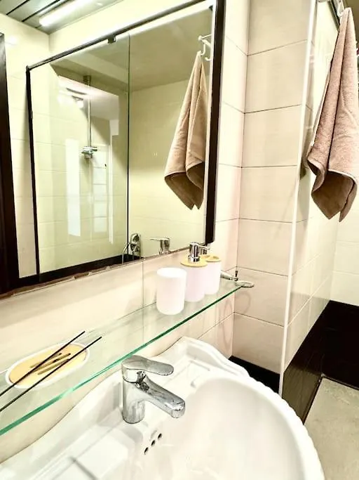 Great Apartment In Musicians Building Baku